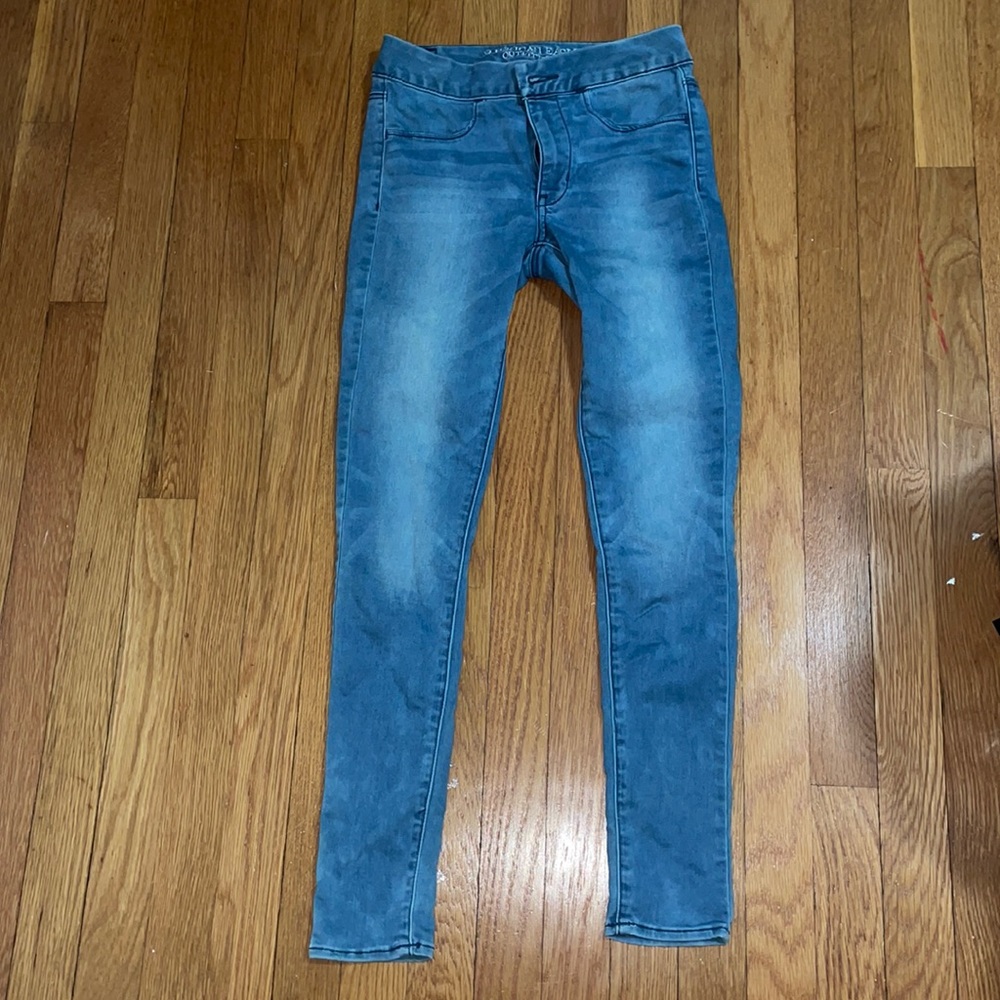 American Eagle Medium-Wash Jeggings